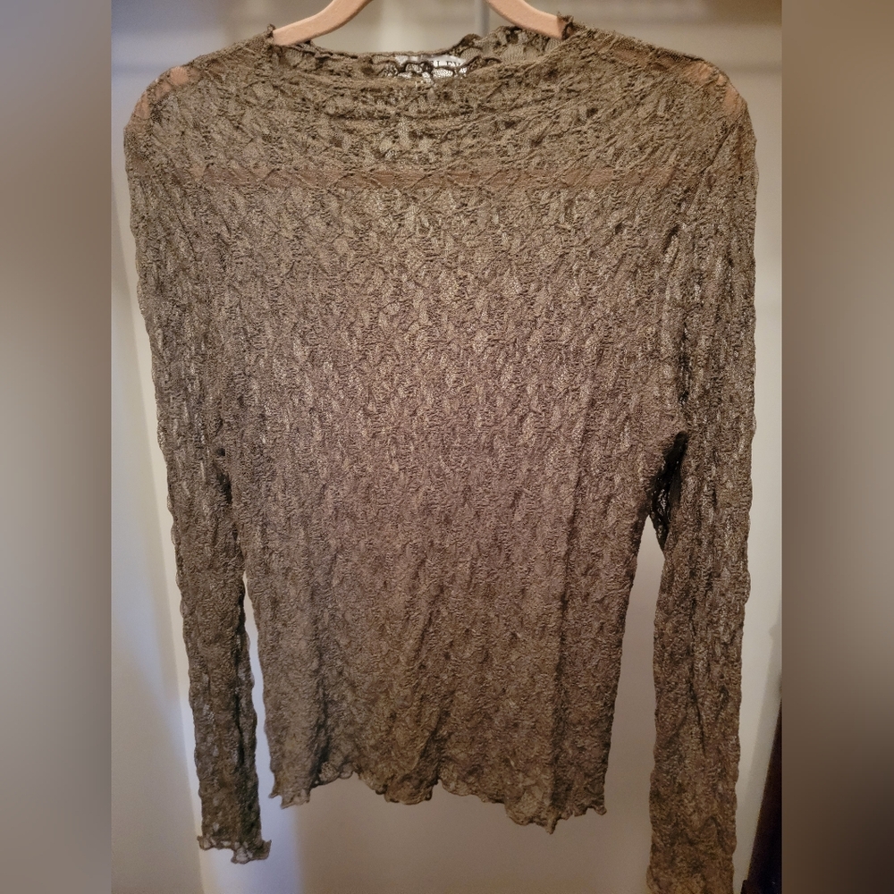 Jolie Lace Thumbhole Top By Blakeley - Olive